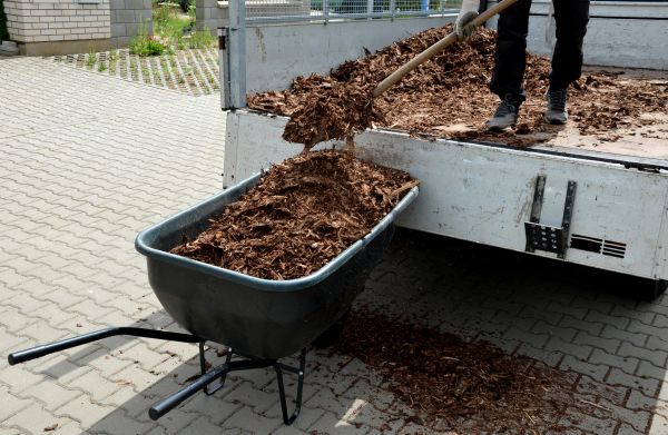 Bulk Mulch Delivery in Brighton